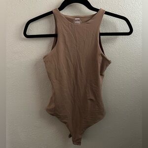 SKIMS FITS EVERYBODY HIGH NECK BODYSUIT/ SIENNA/L/NWT